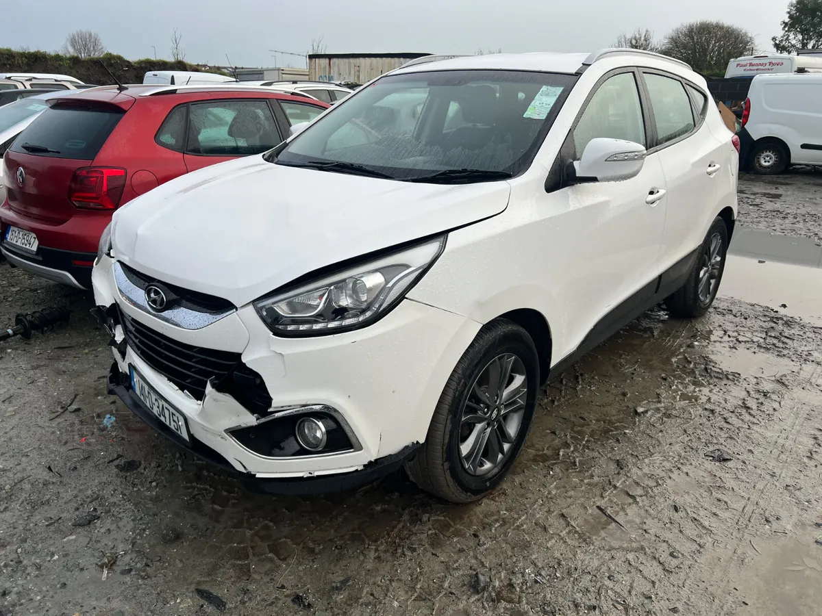 2014 Hyundai ix35 1.7 Diesel light damage - Image 2