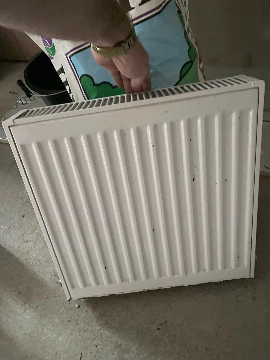 Bathroom Items - Image 3