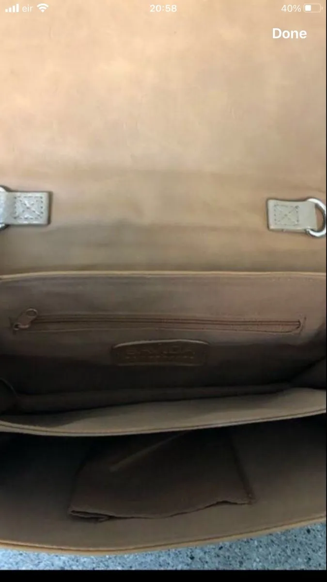 Ladies savida shoulder bag €10 - Image 3