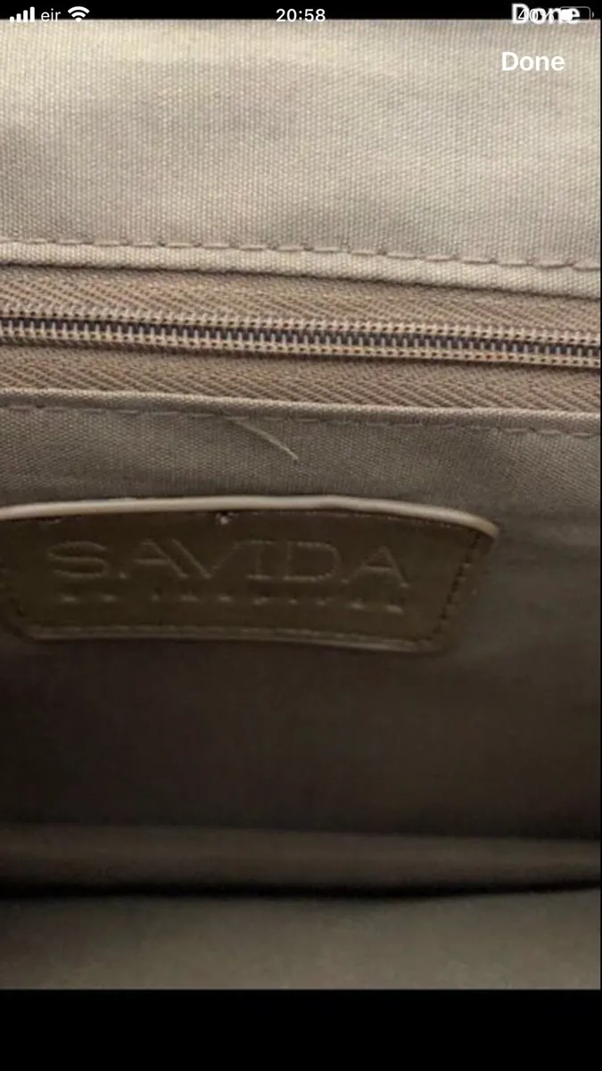 Ladies savida shoulder bag €10 - Image 4