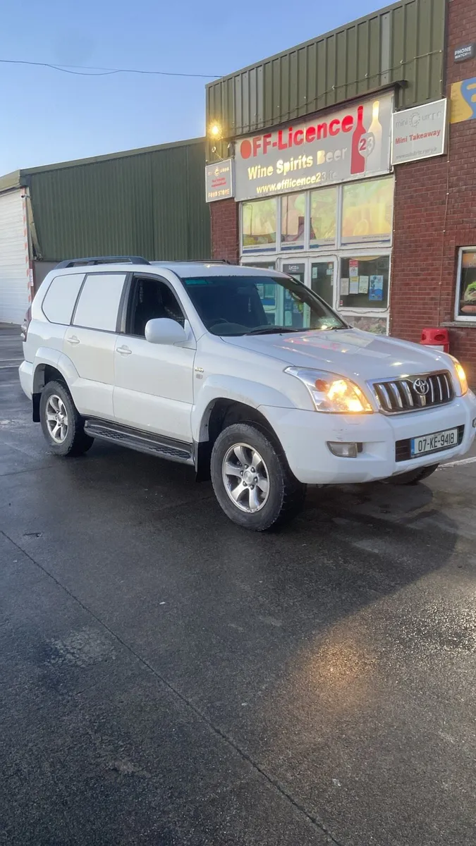 Toyota landcruiser - Image 1