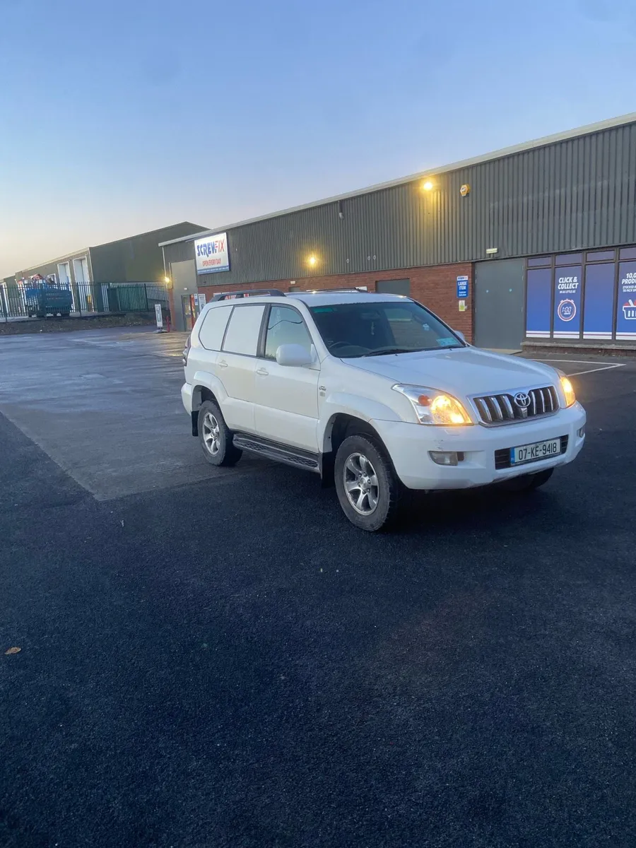 Toyota landcruiser - Image 2