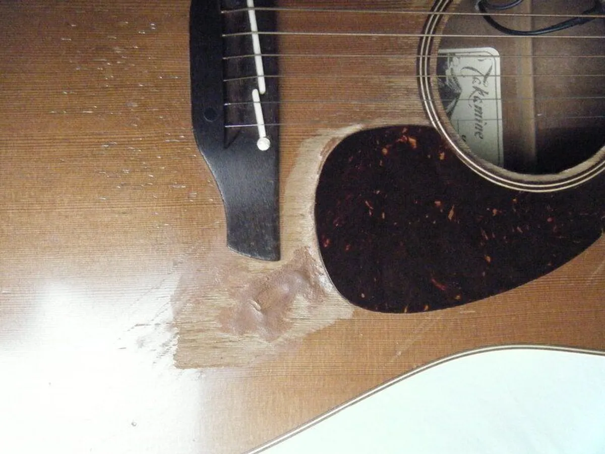 Takamine EAN10c with case - Image 3