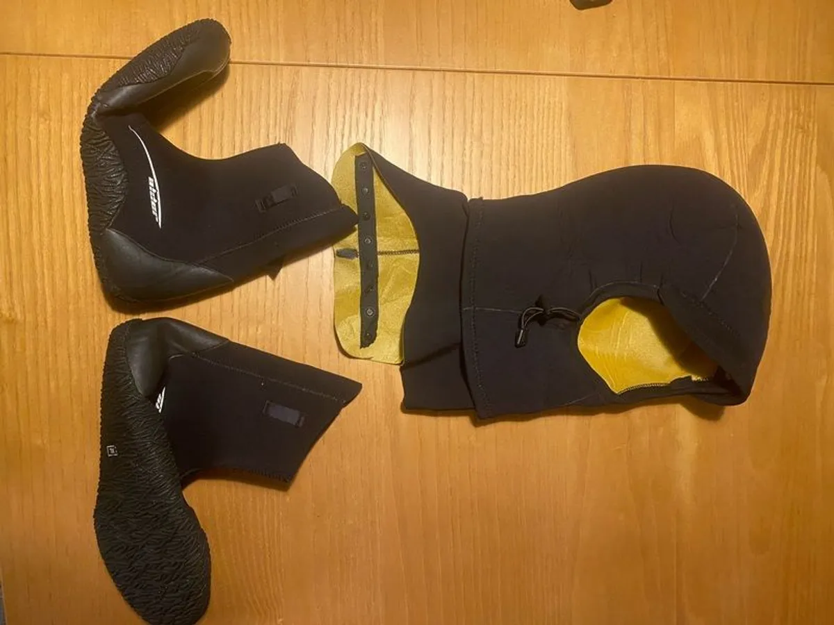 Billabong Wetsuit XL - Image 2