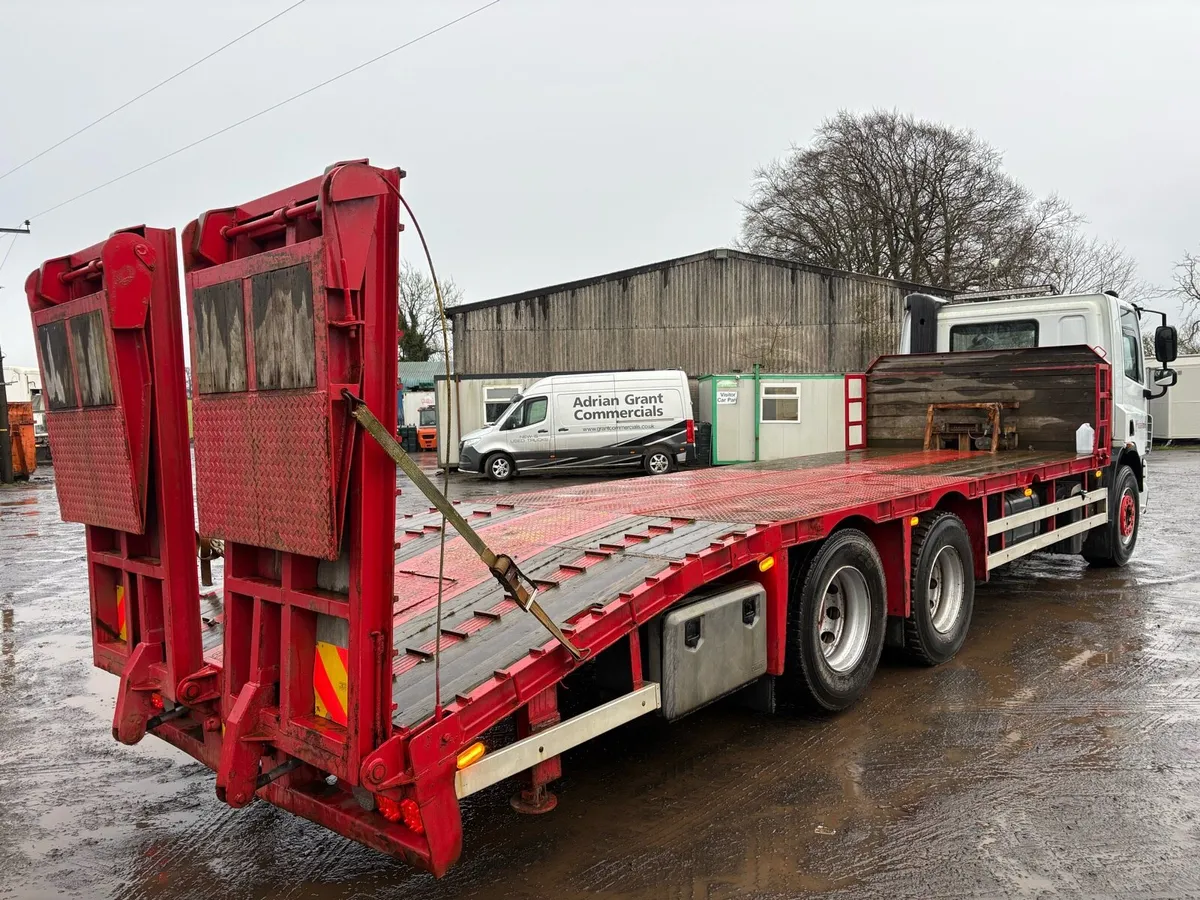 2009 DAF CF75.310 6x2 Beavertail - Image 3