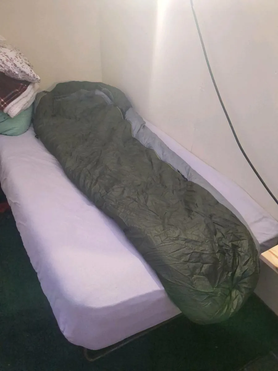 Trekking sleeping bag mt500 - Image 4