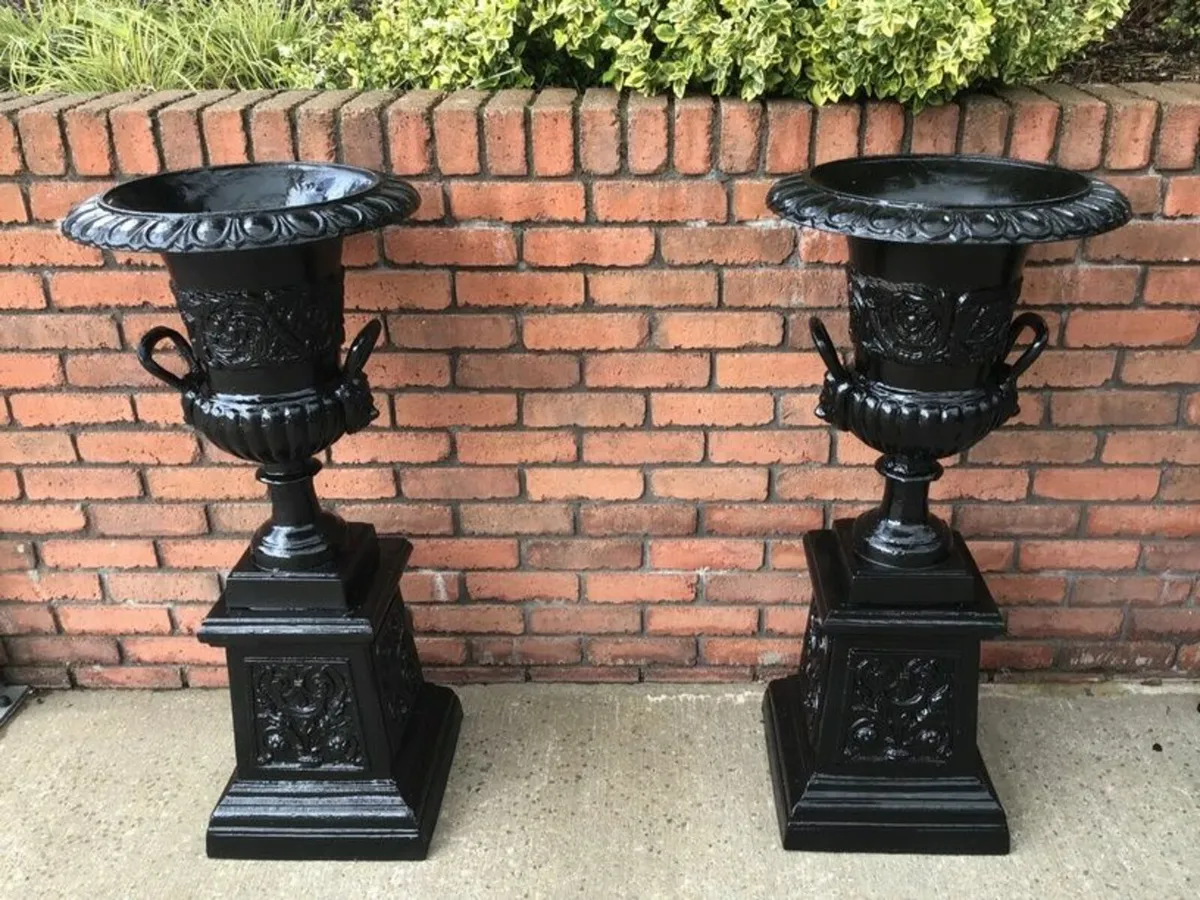 Cast iron pots & urns patio furniture - Image 3