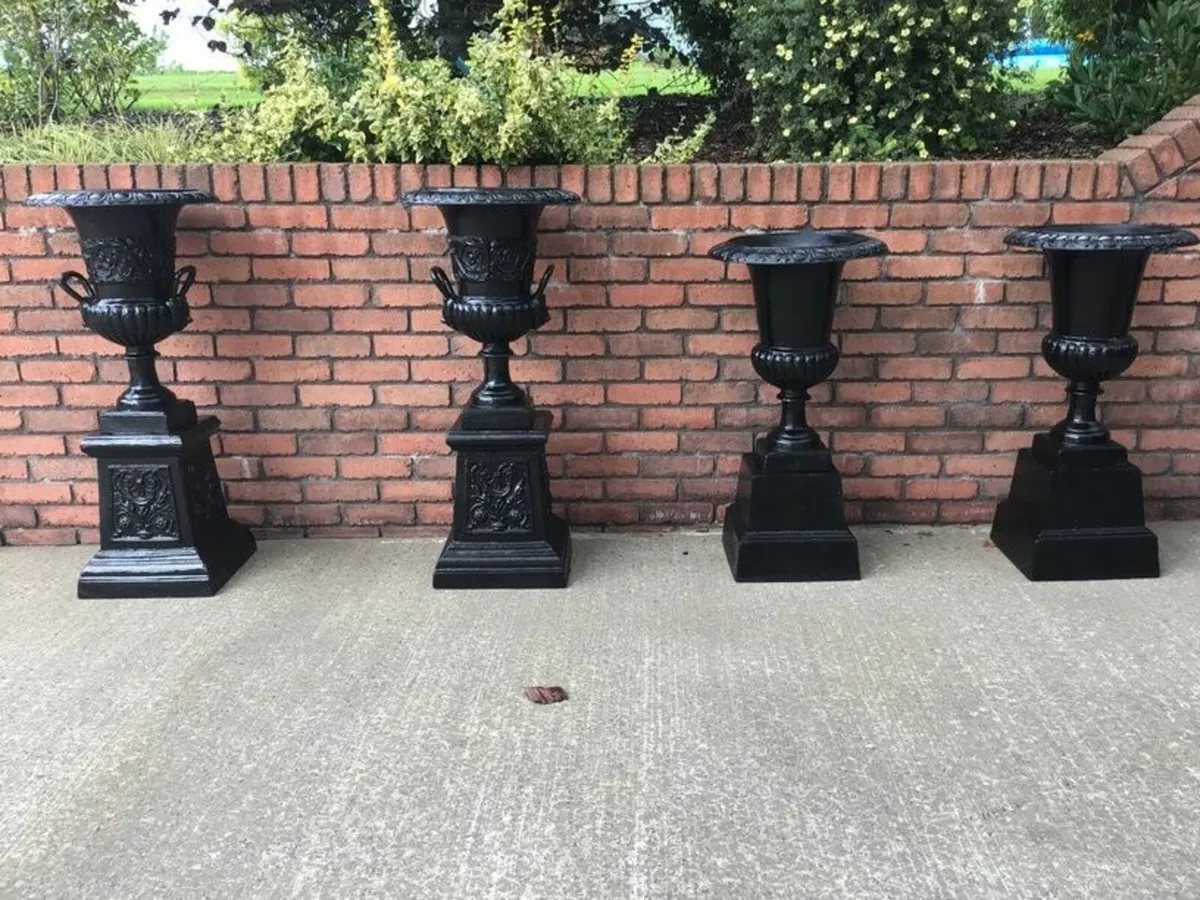 Cast iron pots & urns patio furniture - Image 4