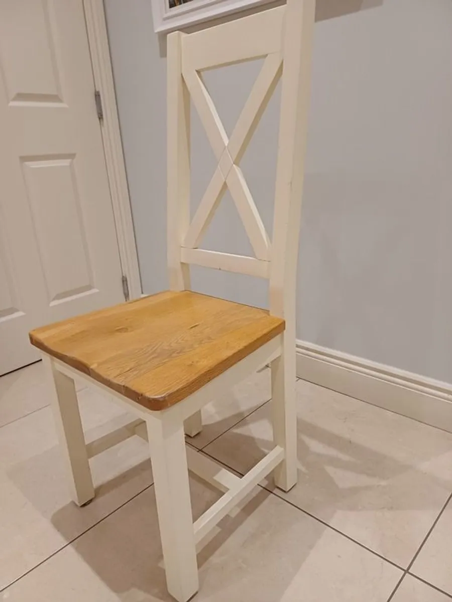 Table & Chairs - Image 2