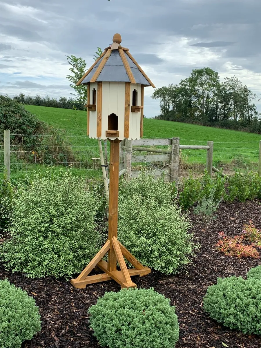 Bird House & Dovecotes - Image 2