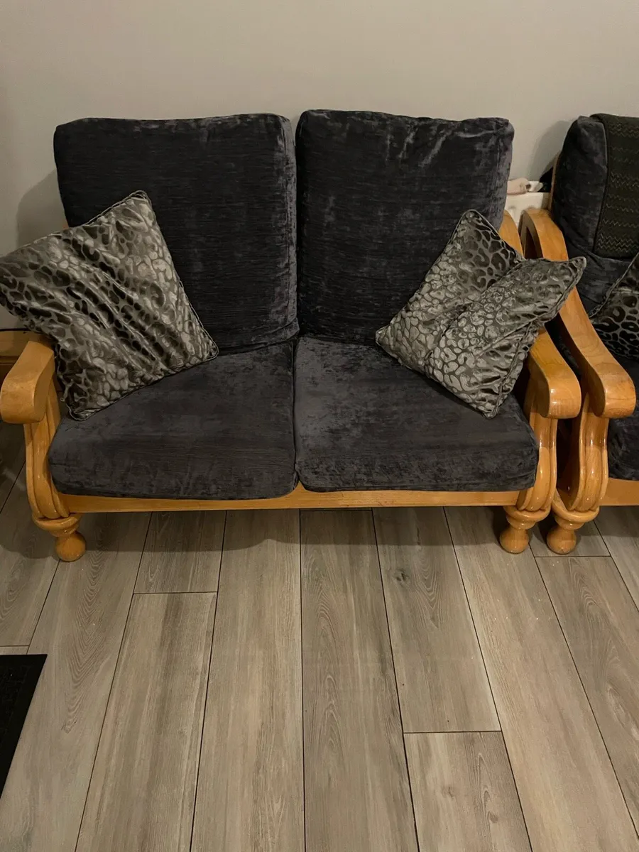 Two seater and one seater - Image 2