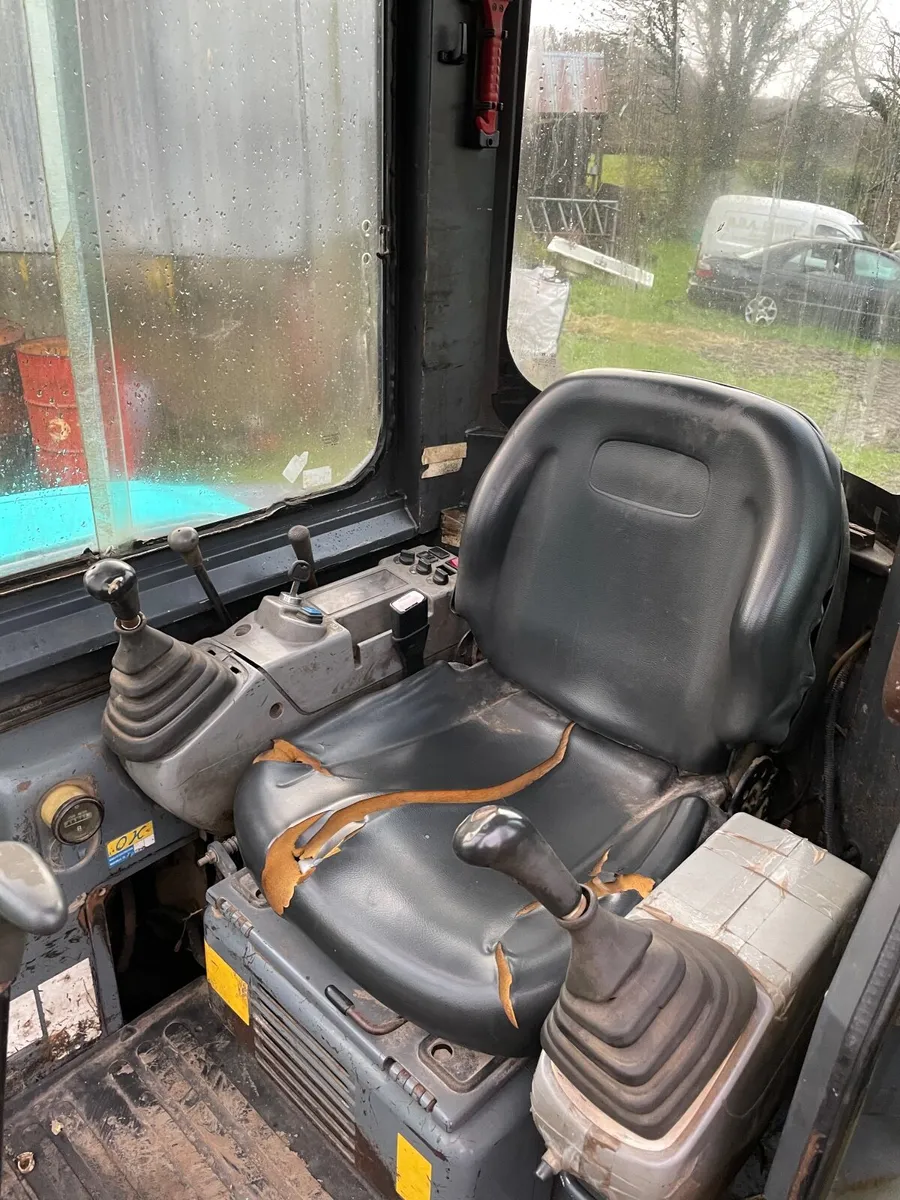 Kobelco sk55sr digger - Image 4