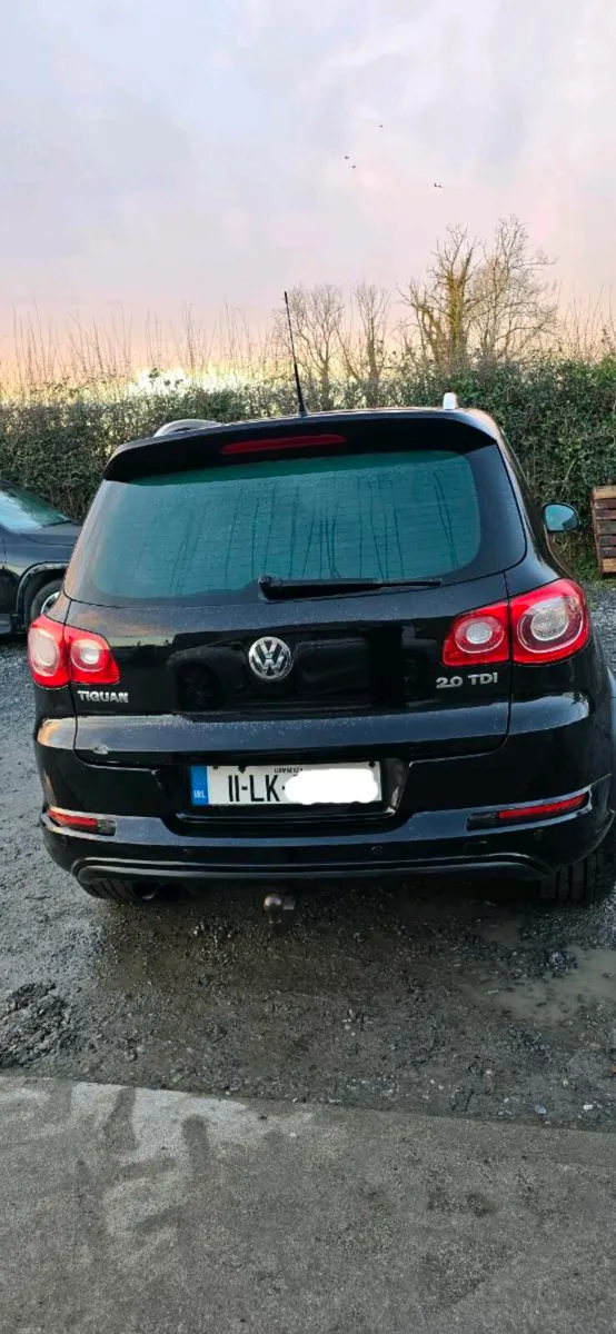 11 VW TIGUAN R-LINE - Image 3