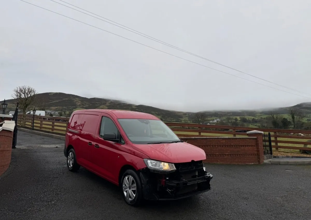 2022 Volkswagen Caddy Maxi - Image 1