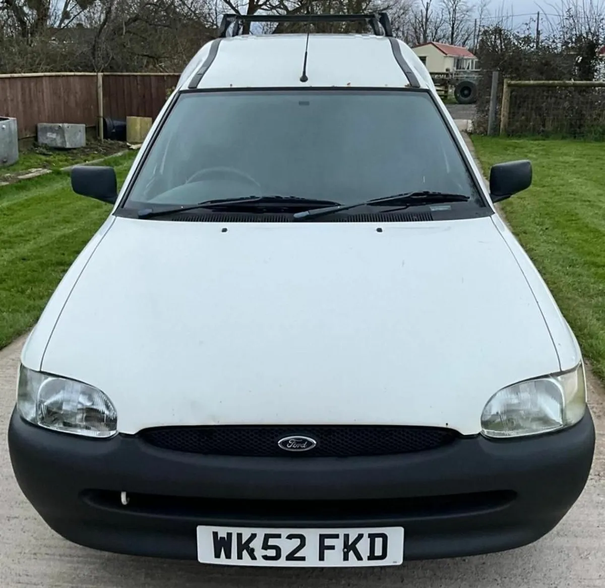 2002 Ford Escort 55 Van - Image 2