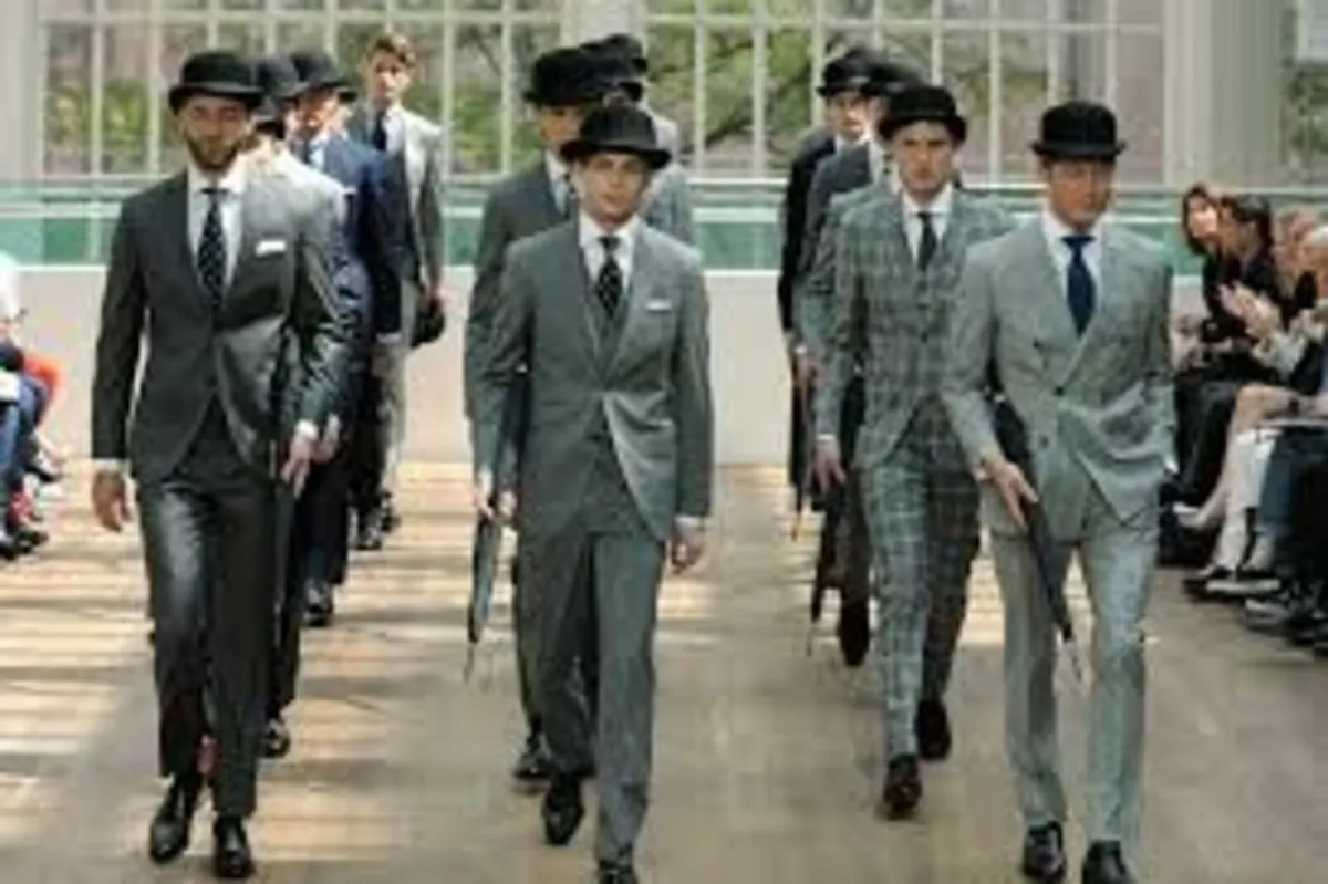 Luxury Designer Suits Men Sizes 44R & XL XXL - Image 1