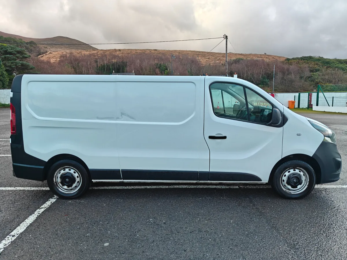 191 Opel Vivaro CVRT 04/26 TAX 05/26 - Image 4