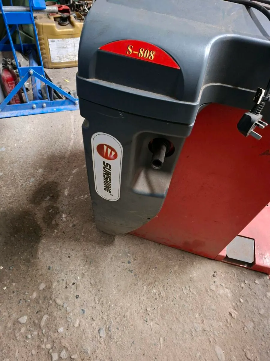 Wheel Balancer - Image 4