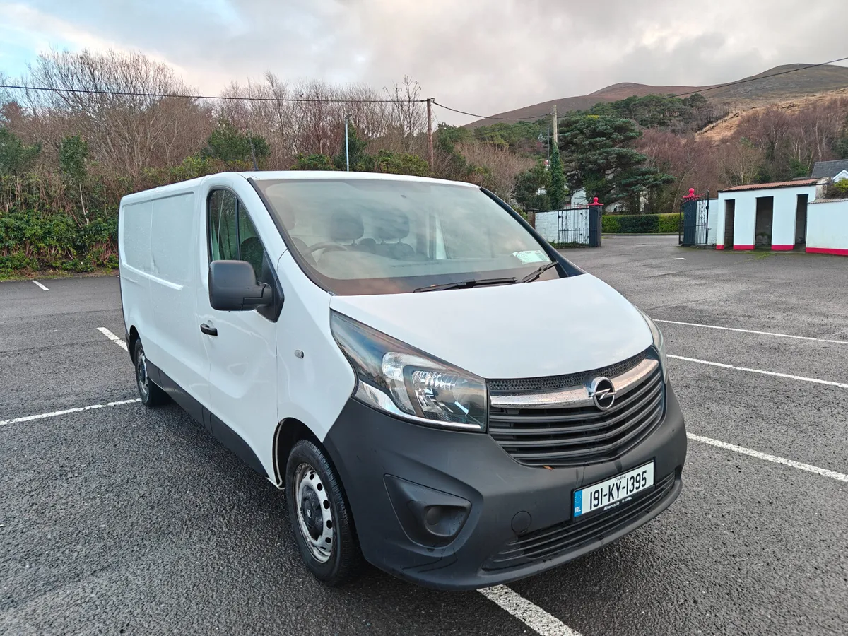 191 Opel Vivaro CVRT 04/26 TAX 05/26 - Image 1