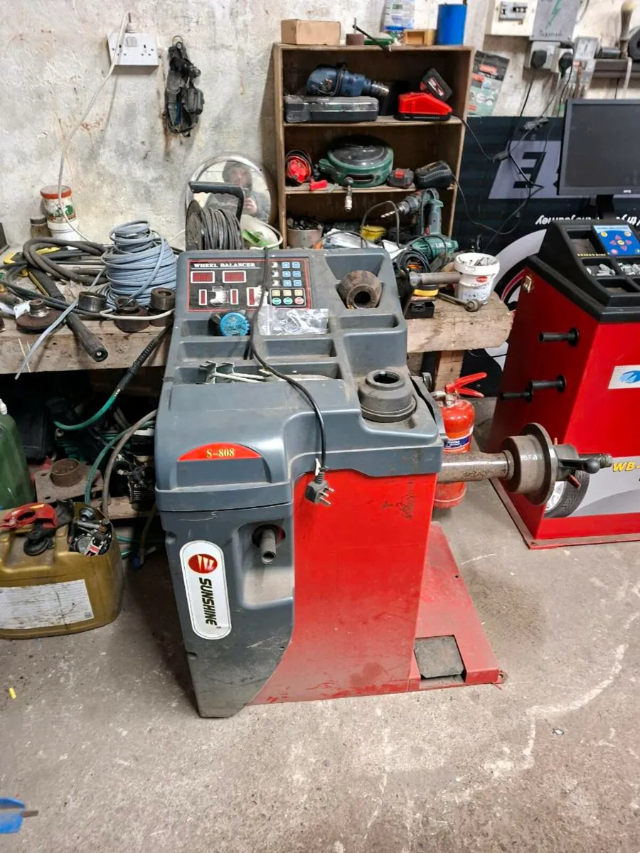 Wheel Balancer - Image 1