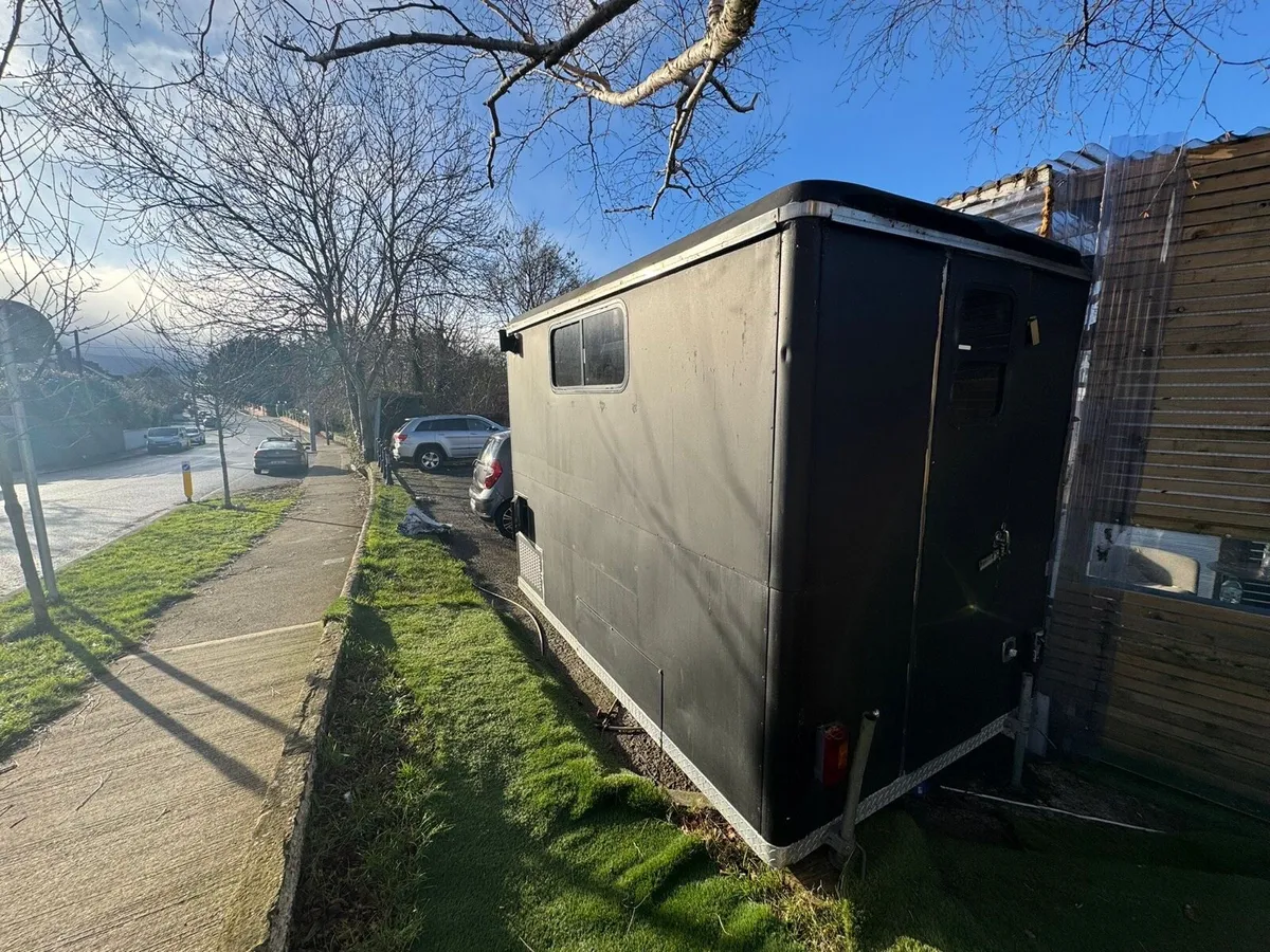Catering Equipment/Food truck - Image 1
