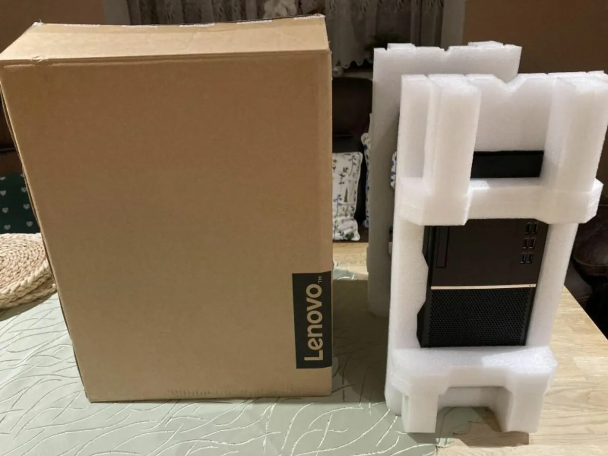 Lenovo V530-15icb i5 9400 New In Box - Image 2