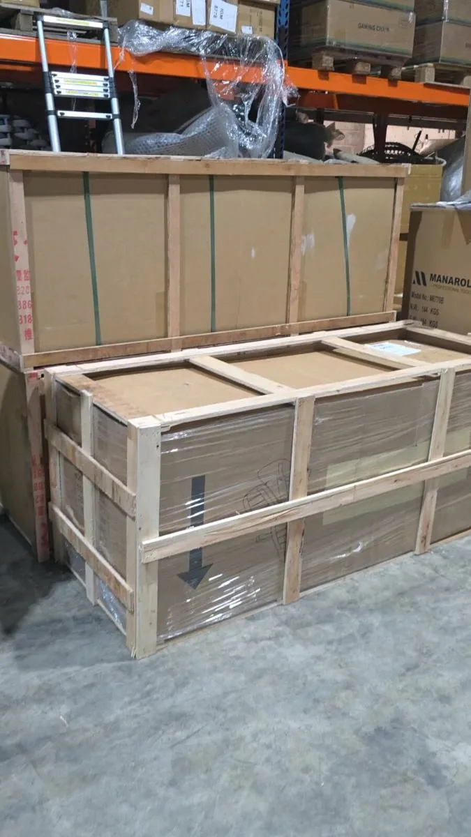 Electric Beauty Bed  3 Motor With Remote brand new - Image 2