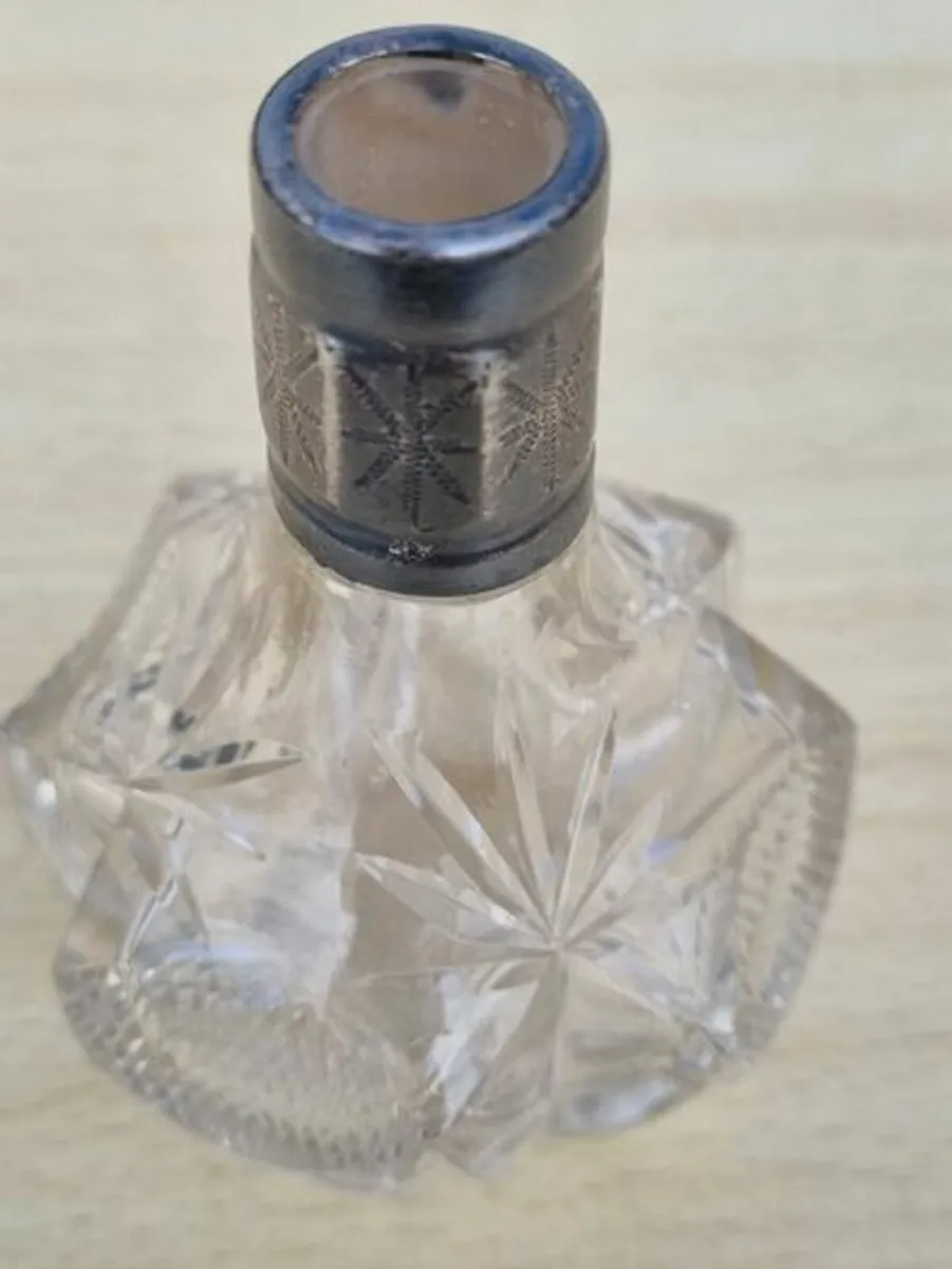 Vintage crystal bottle with silver top - Image 3