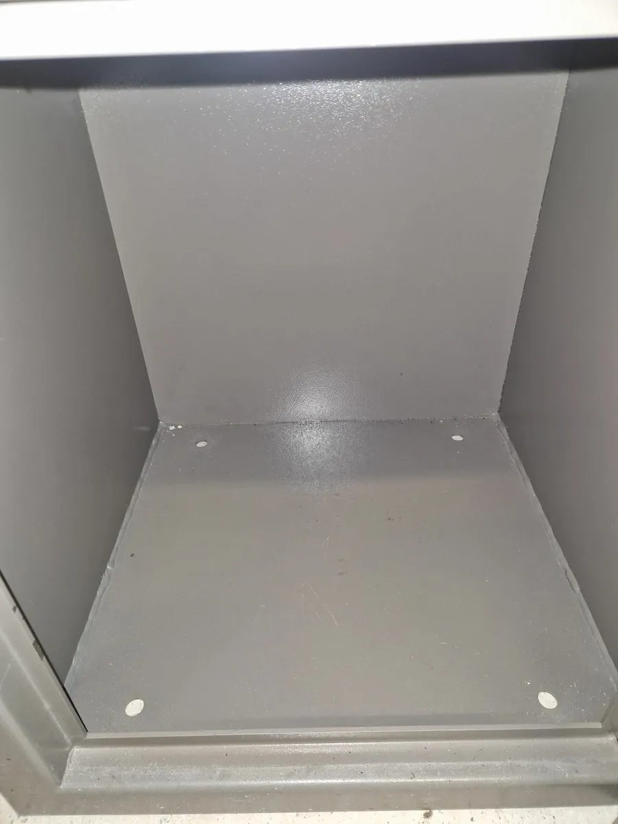 Cash Deposit Safe - Image 3