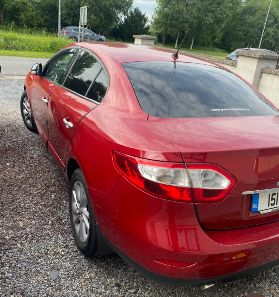 2015 Renault fluence - Image 2