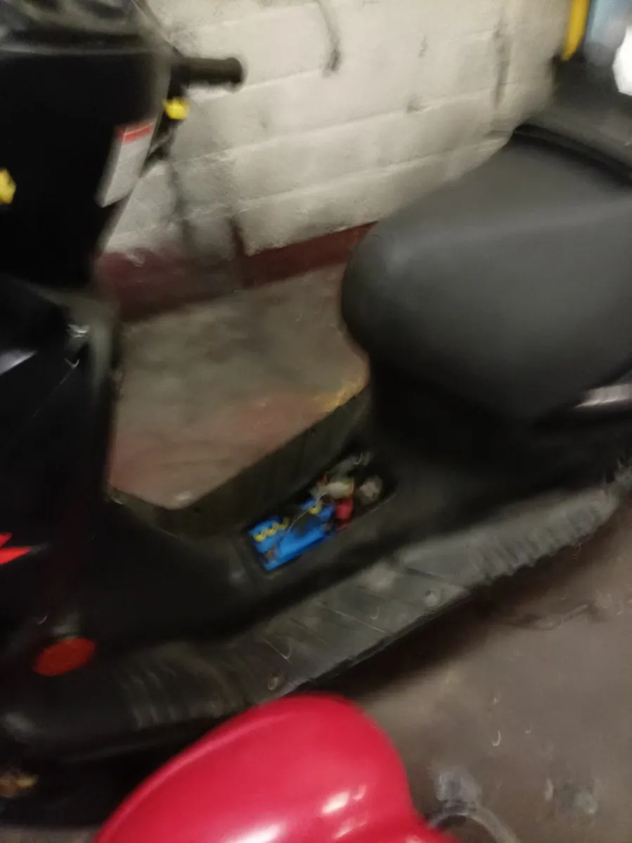 Motor bike - Image 3