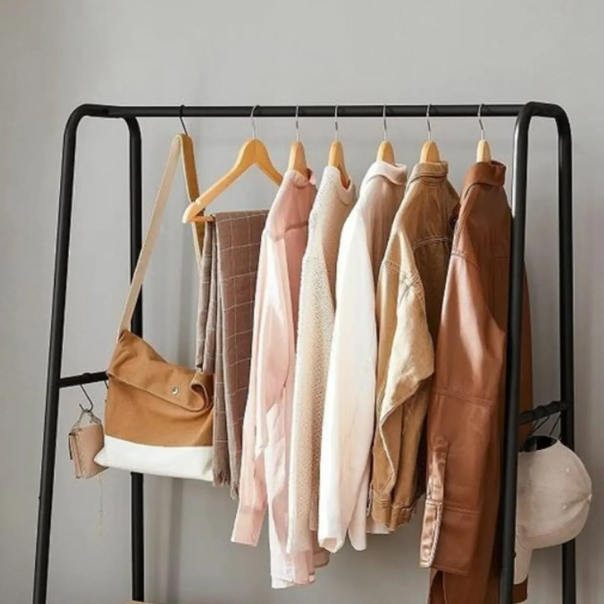 New Industrial Clothes Rail 2 Shelves- FREE P&P - Image 3