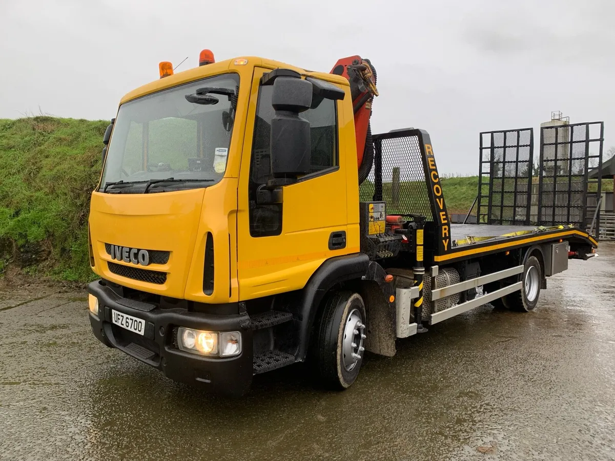 2014 Iveco eurocargo 12ton lorry ,hiab crane - Image 1