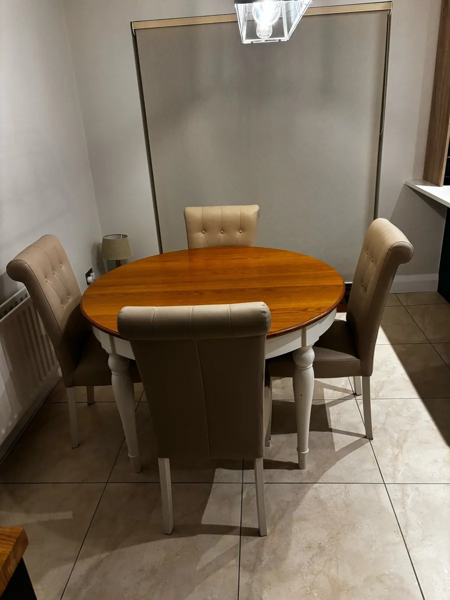 Versailles Extendable Dinning Table & 6 Chairs - Image 1