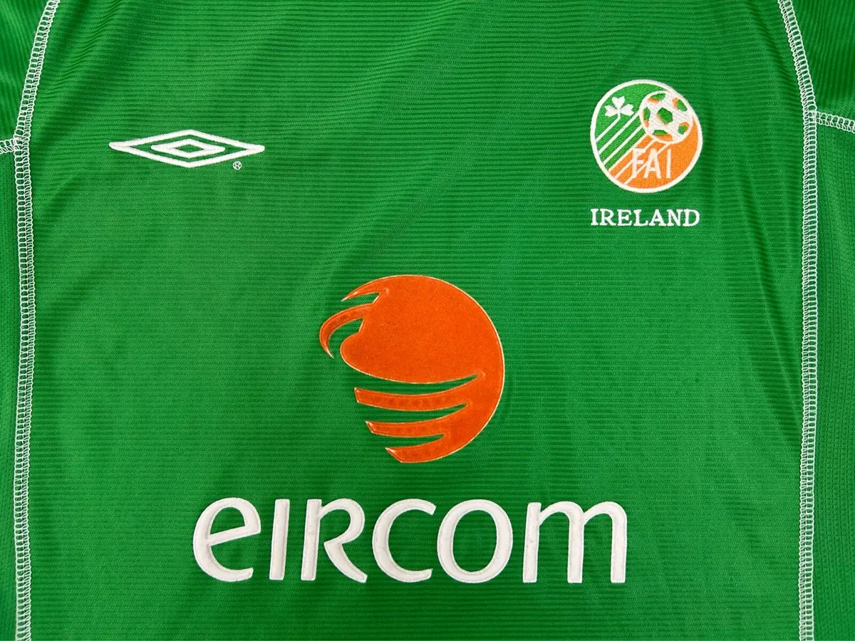 Genuine Vintage 2001 Ireland Long Sleeve Jersey M - Image 3