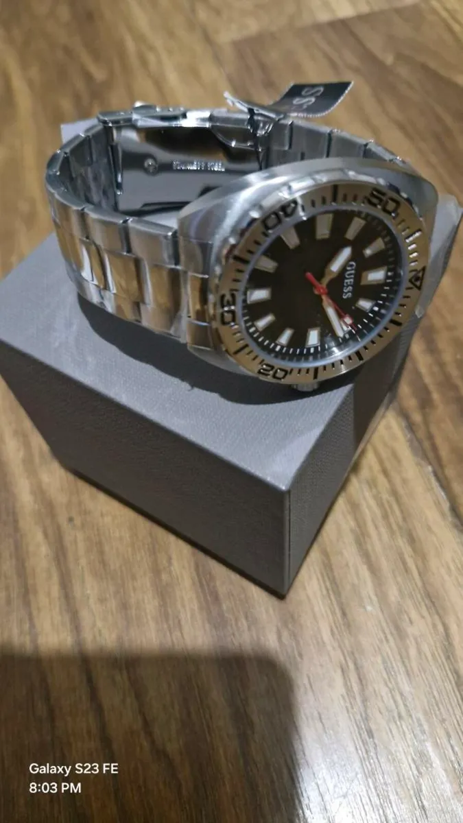 GUESS Sport 42 mm Black Dial Men Analog Watch- - Image 4