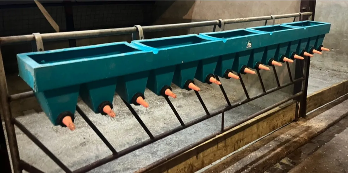Milkflo Calf Feeder 15 Station - Image 1