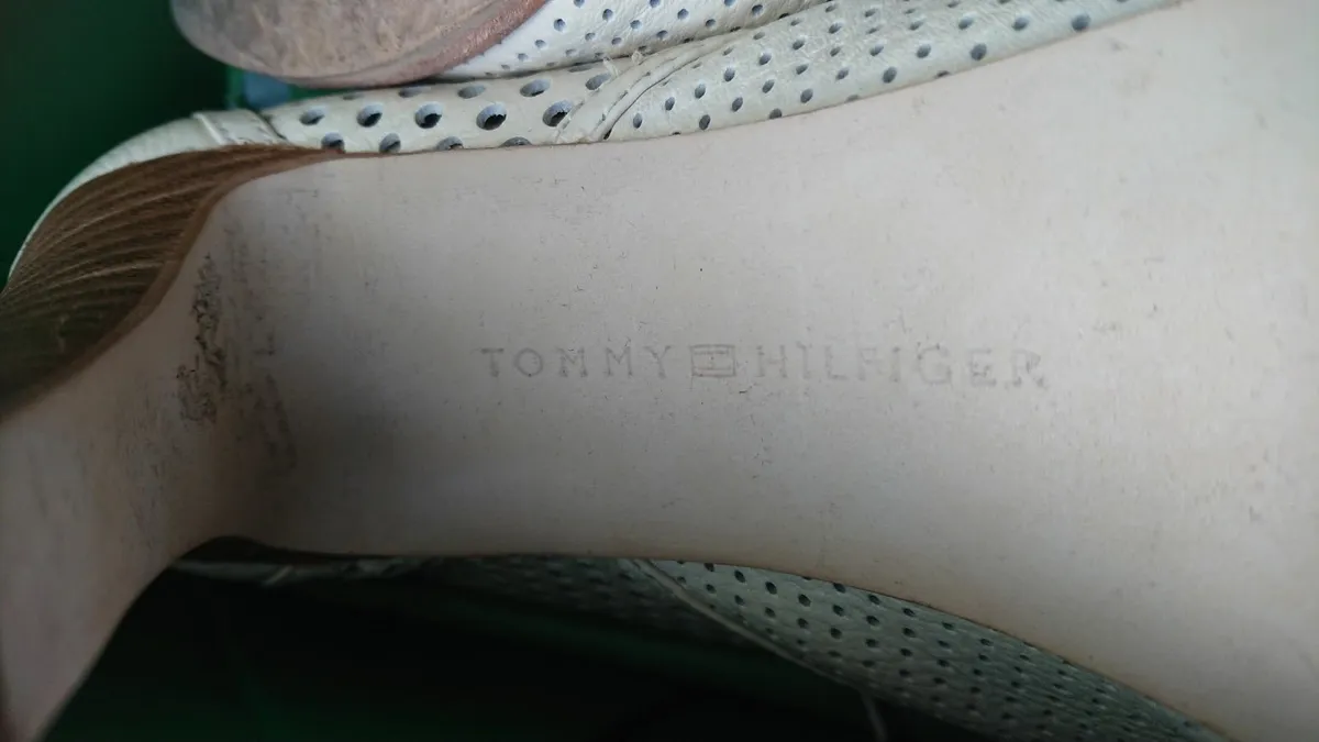 Tommy hilfiger high heels shoes UK7 - Image 4