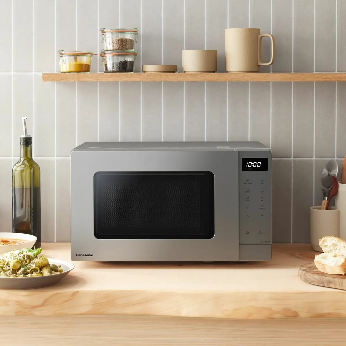 NN-ST23QMBPQ 20L Solo Microwave Oven with Glass - Image 2