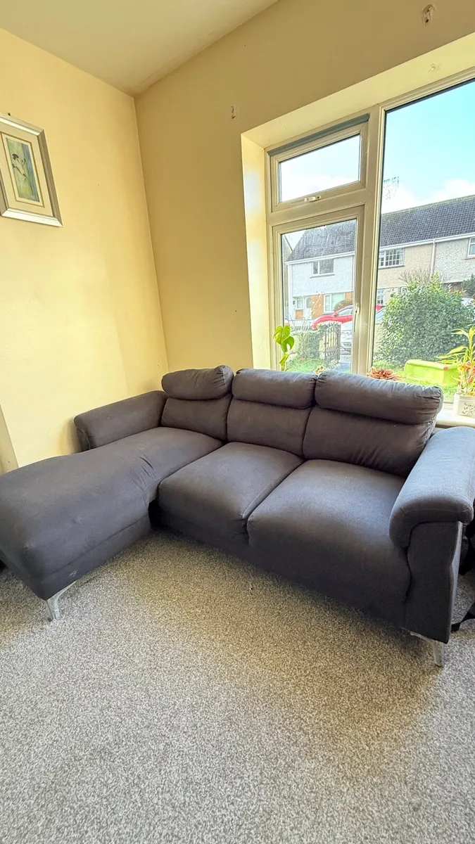 Grey Fabric Corner Sofa/ Lounger in good condition - Image 1