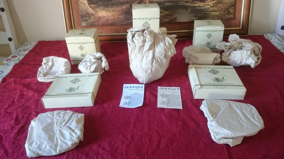 New 7Pc. Donegal Parian Flora Irish Tea Set & Vase - Image 4