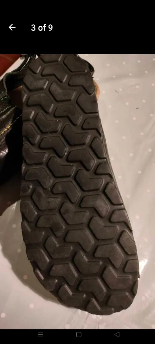 Ladies RED OR DEAD leather black shoes sling back. - Image 3