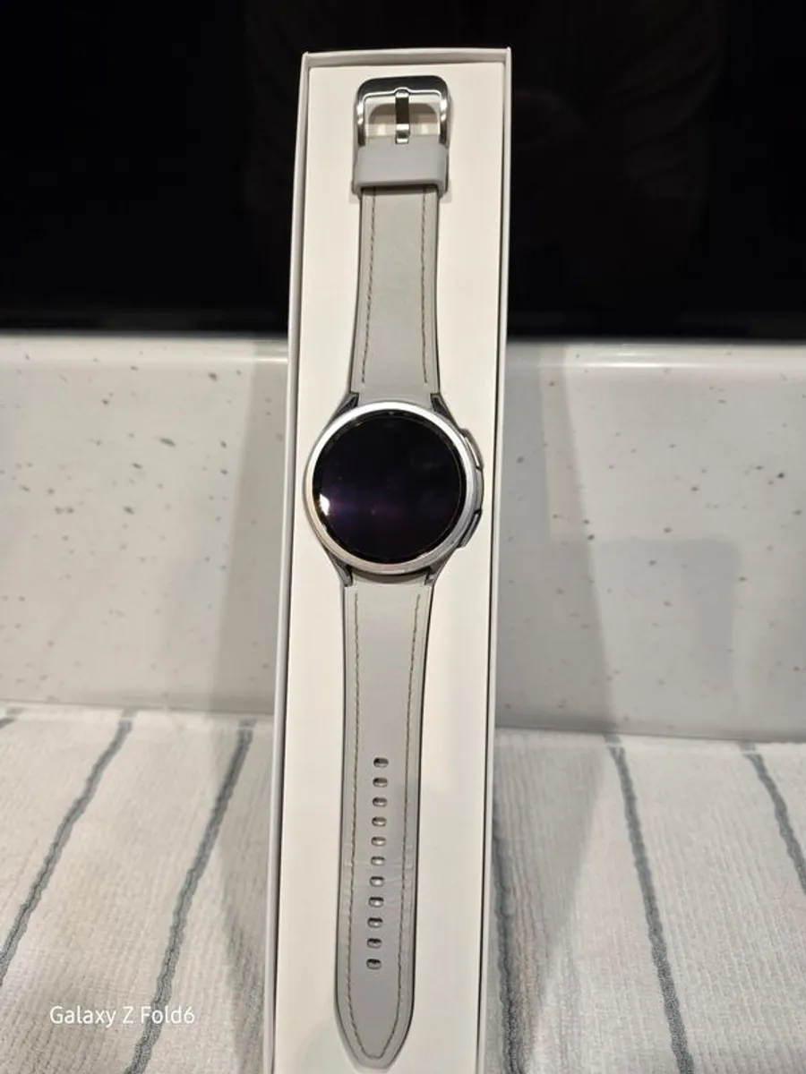 samsung watch 6 classic - Image 2