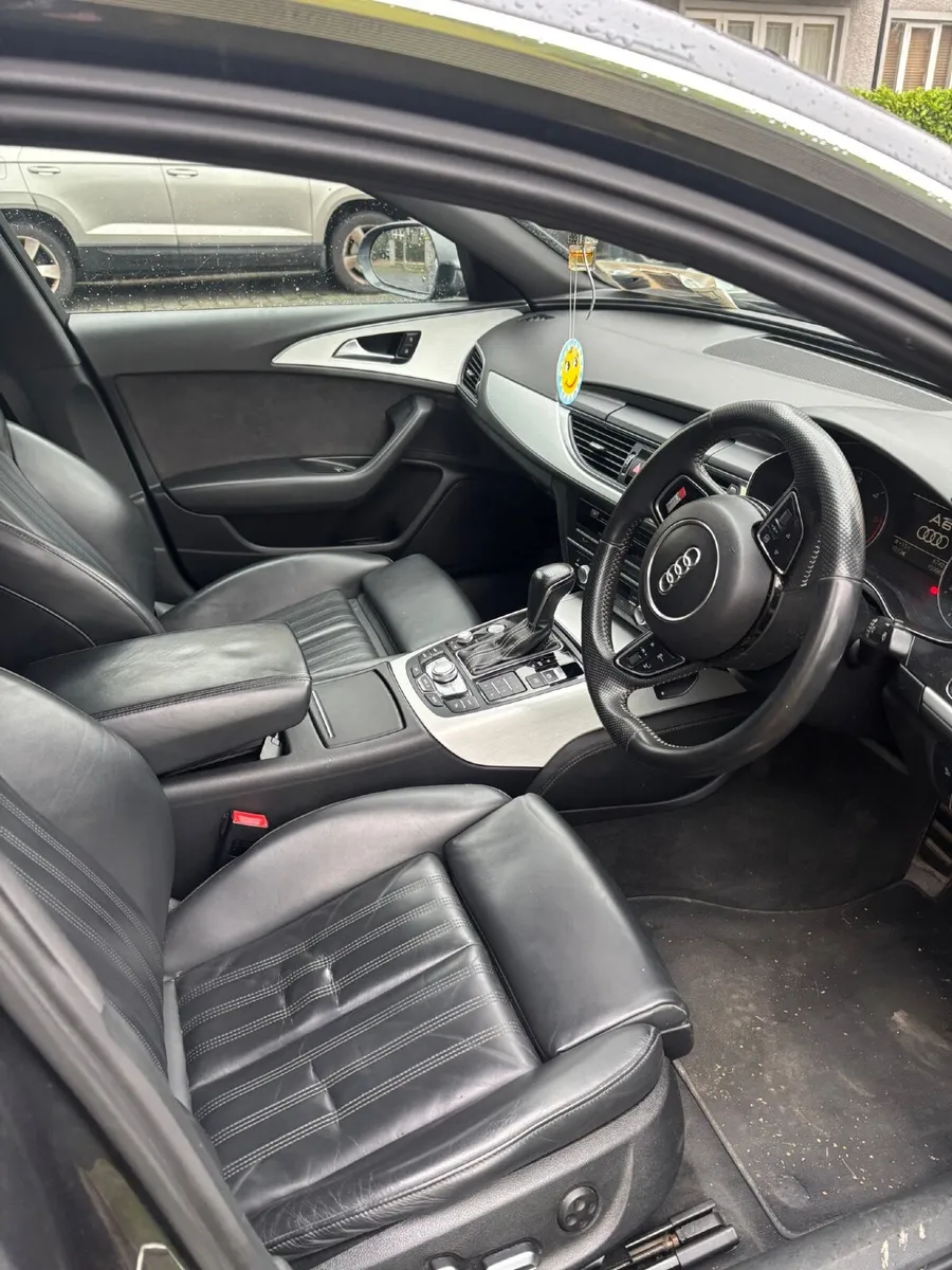 Audi A6 - Image 2