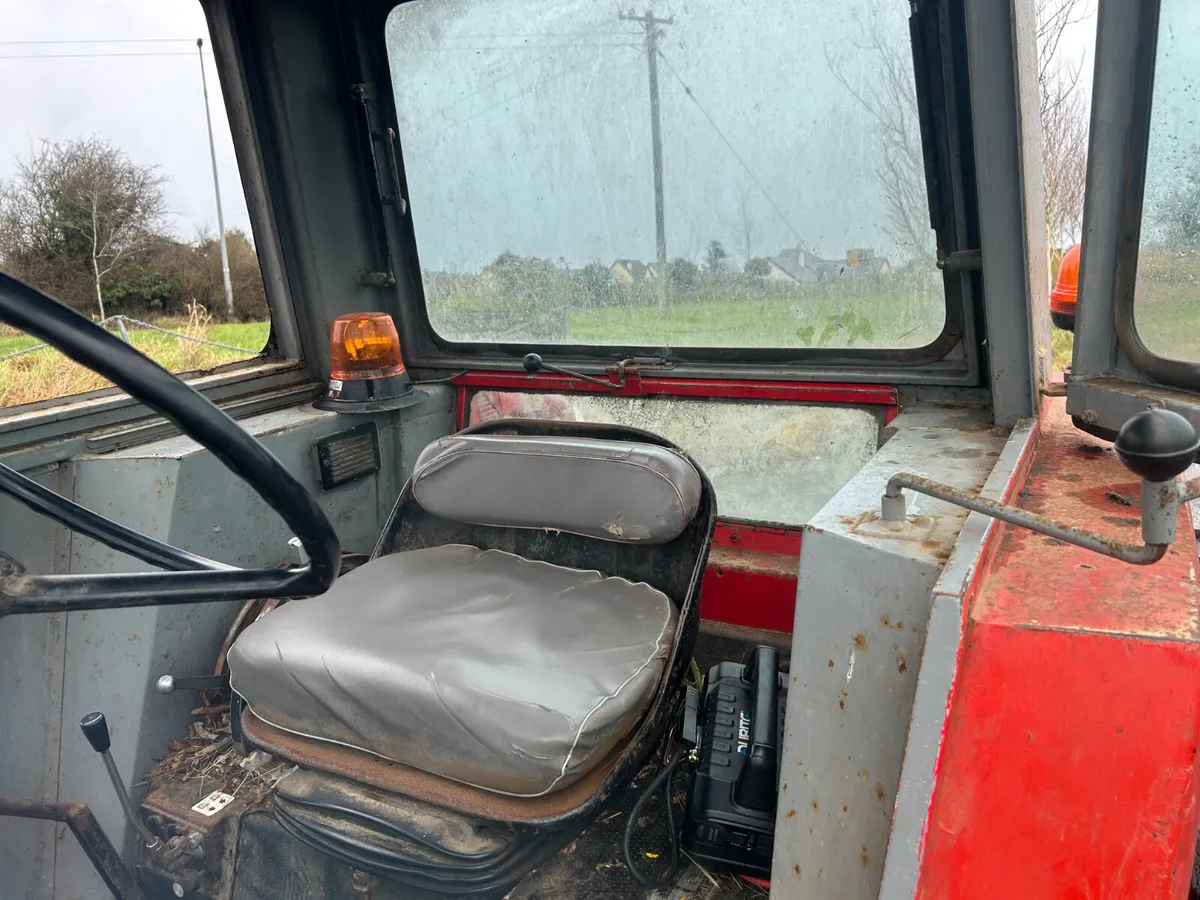 1980 Massey Ferguson 590 - Image 4