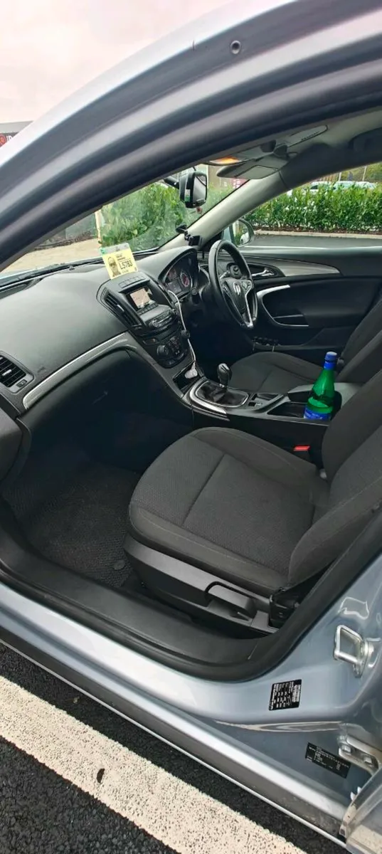 Taxi plate  for sale or long-term rental - Image 3