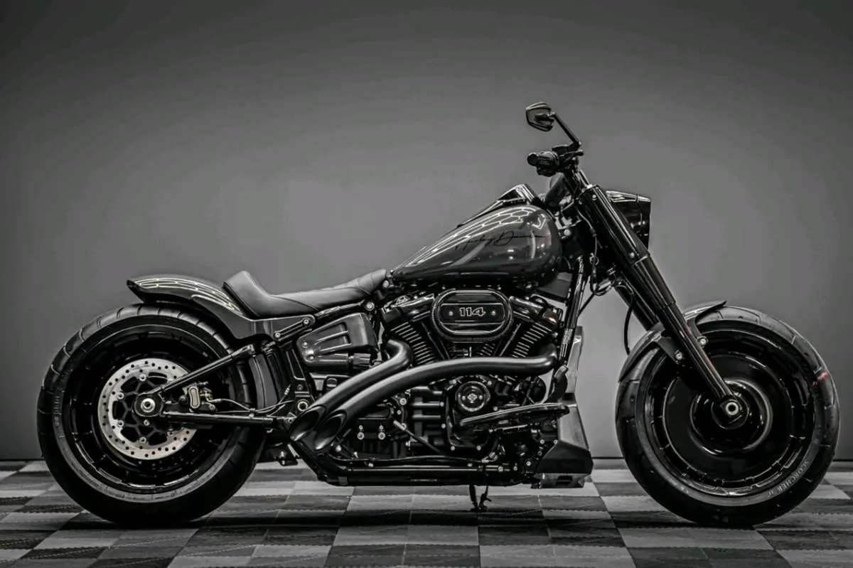 2 HARLEY DAVIDSON FAT BOY MODELS 🖤 - Image 1