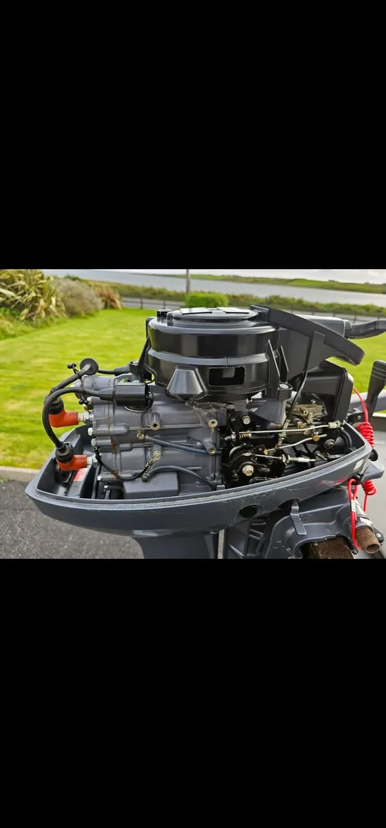 Yamaha 15hp 2 stroke - Image 4