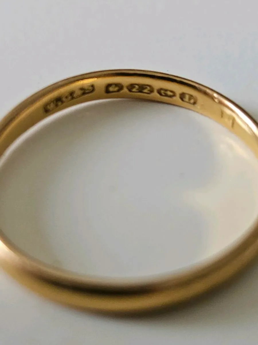 22ct gold wedding band - Image 2