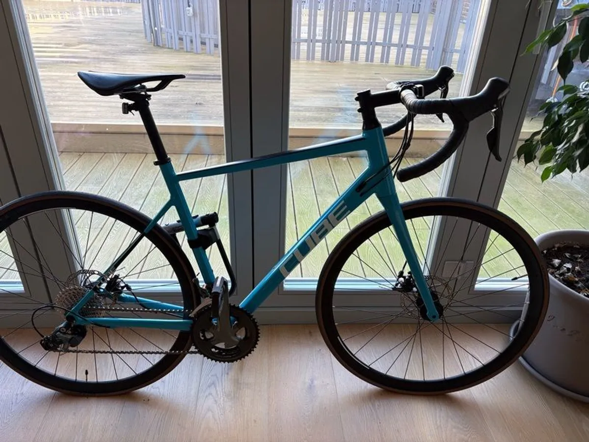 Cube Attain Bike 56 - Image 1